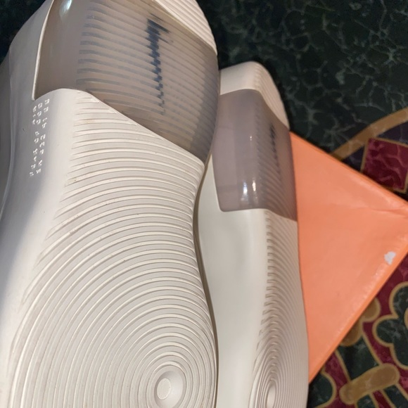 Nike fear of god 1s (2019) “lightbone” - Picture 3 of 8